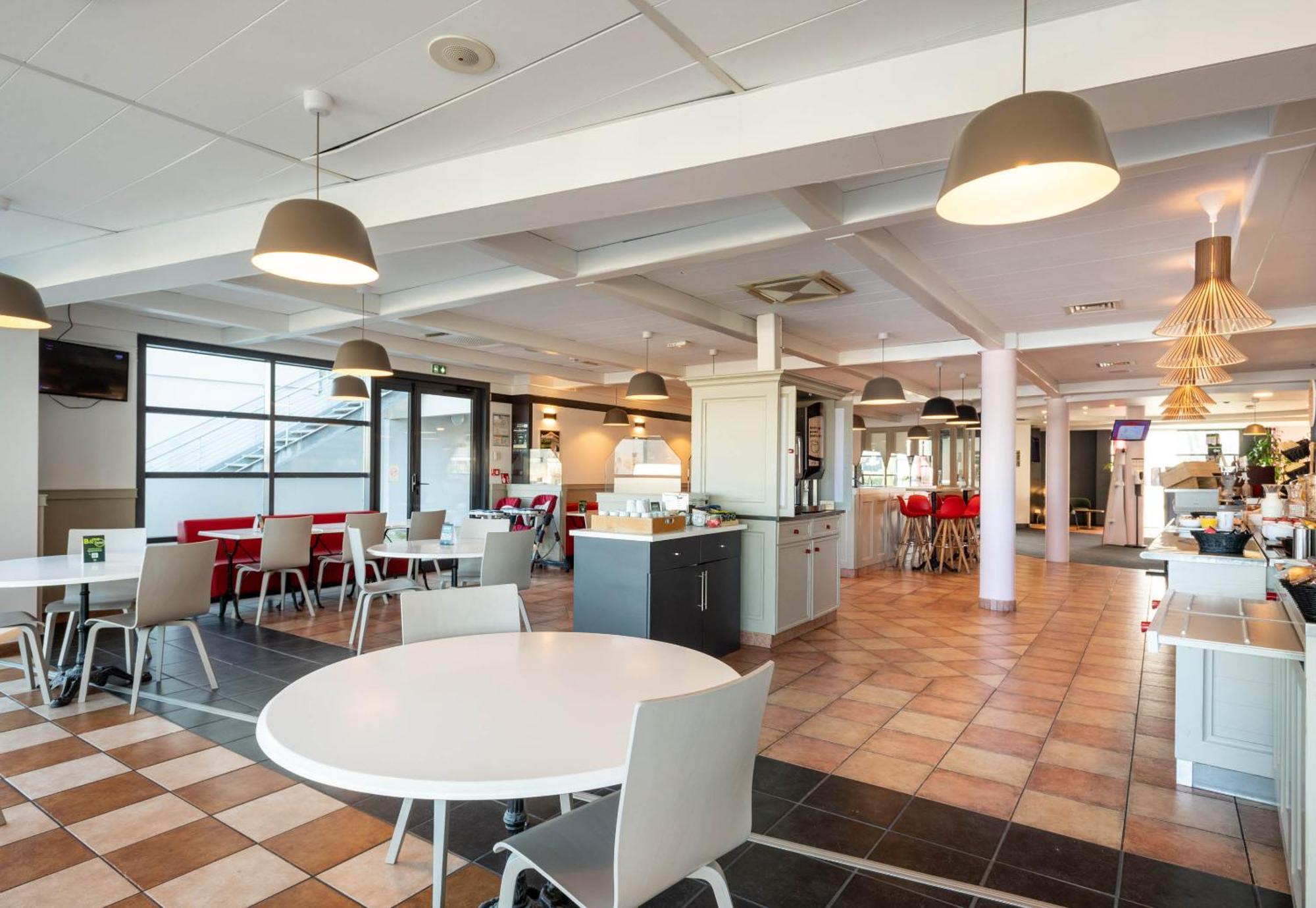 Calais Terminal Cite Europe 3 Etoiles 3*